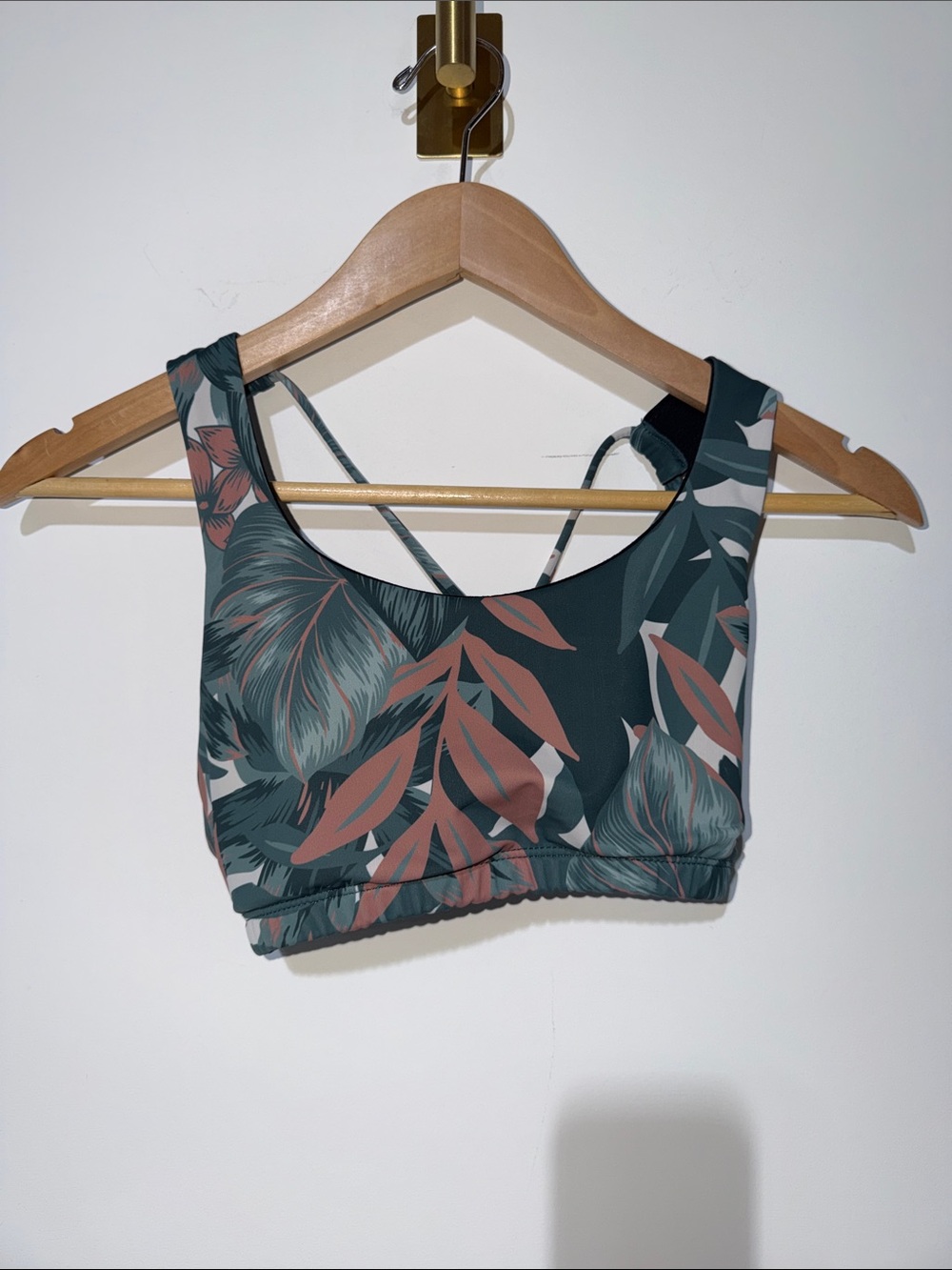 Onzie bridge bra Floral Strappy Crop Top in Teal and Rust tropical print small